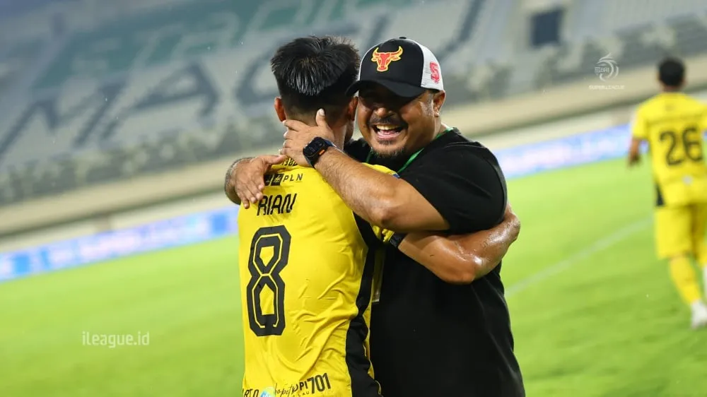 Imran Nahumarury Bangkitkan Performa Semen Padang