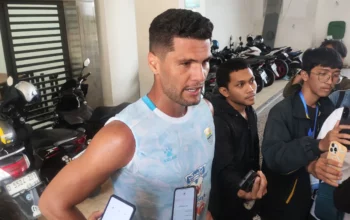 Bek Persib, Julio Cesar