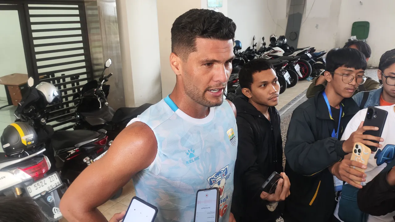 Bek Persib, Julio Cesar