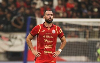 Aksi Jordi Amat ketika membela Persija Jakarta pada laga BRI Super League 2025/2026
