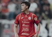 Pemain muda Persija Jakarta, Eksel Runtukahu.