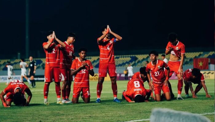 Selebrasi pemain Timnas Indonesia U-17 usai mencetak gol ke gawang Timor Leste di Piala AFF U-17 202