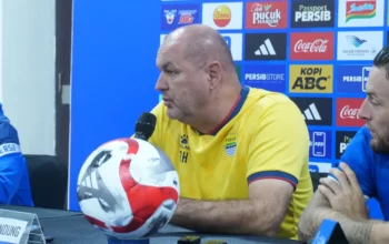 Pelatih Persib Waspadai Perlawanan Semen Padang