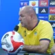 Pelatih Persib Waspadai Perlawanan Semen Padang