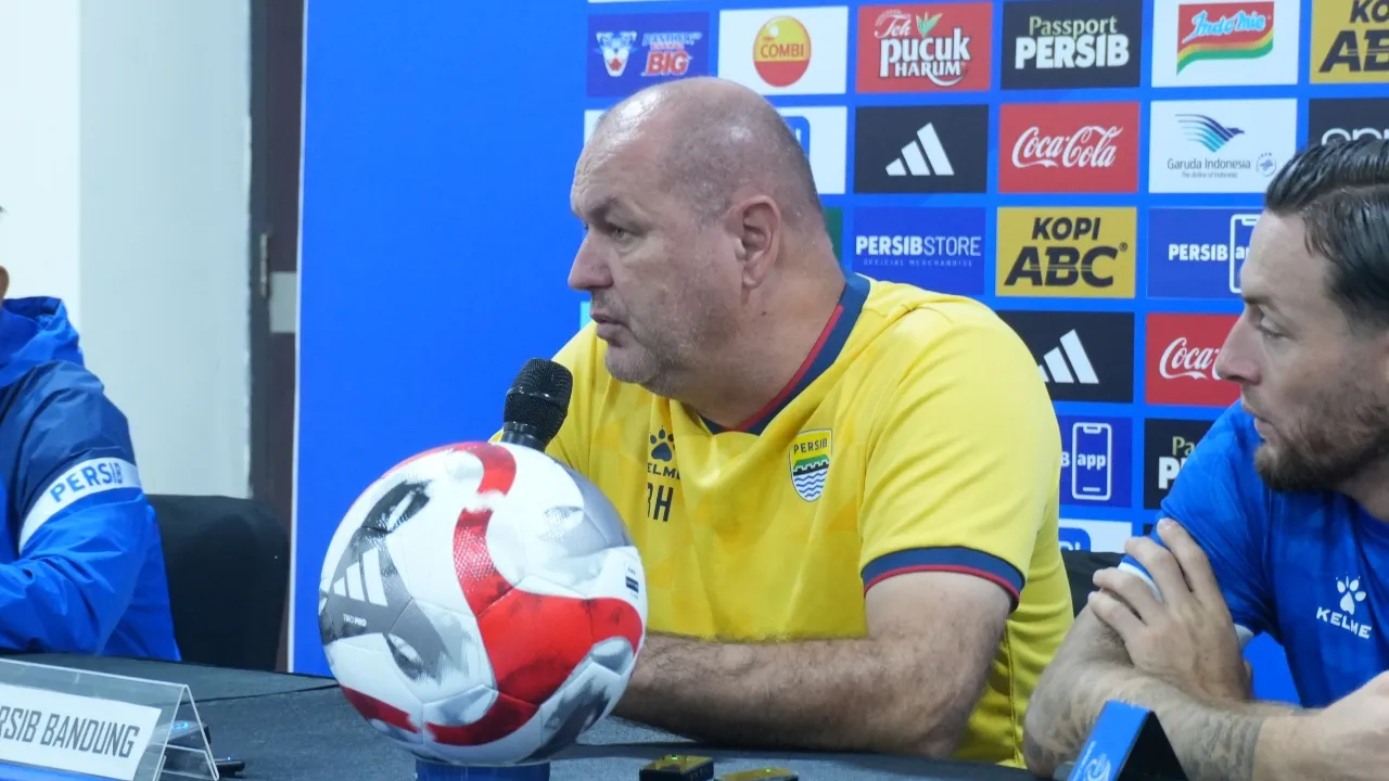 Pelatih Persib, Bojan Hodak