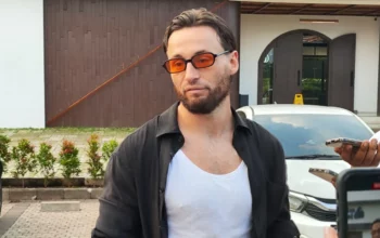 Pemain Persib Gemar Main Padel, Marc Klok Rencanakan Turnamen Internal