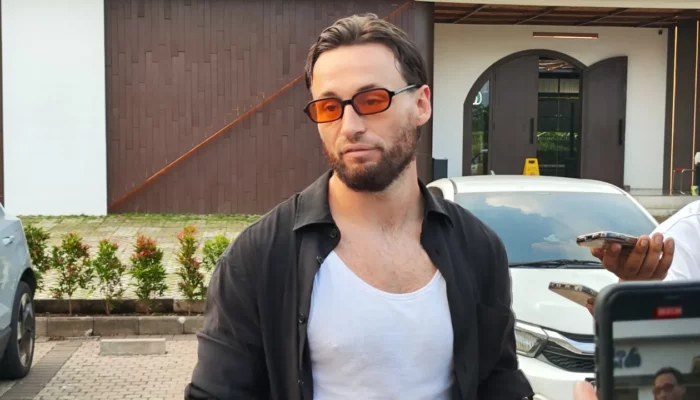 Pemain Persib Gemar Main Padel, Marc Klok Rencanakan Turnamen Internal