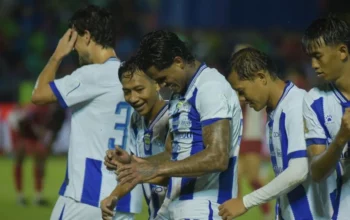 Persib tekuk Semen Padang 2-0 berkat dua gol Ramon Tanque
