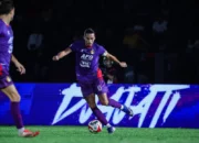 Kapten Persik Kediri, Ezra Walian diharapkan dapat kembali tampil di laga kontra Madura United