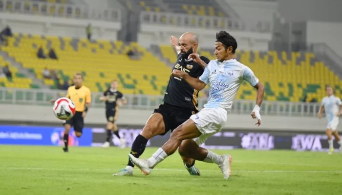 Riekerink Tuntut Dewa United Tampil Maksimal Saat Hadapi Malut United