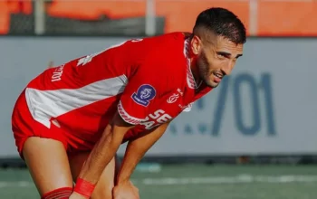 Angelo Meneses Siap Pimpin Semen Padang Hadapi Laga Penentuan